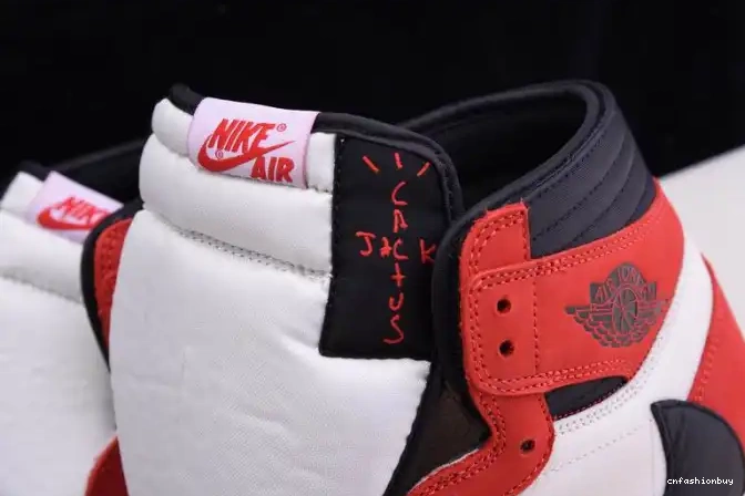 HIGH SCOTT 100(RED) OG AIR 1 RETRO X - JORDAN CD4487 TRAVIS 0524